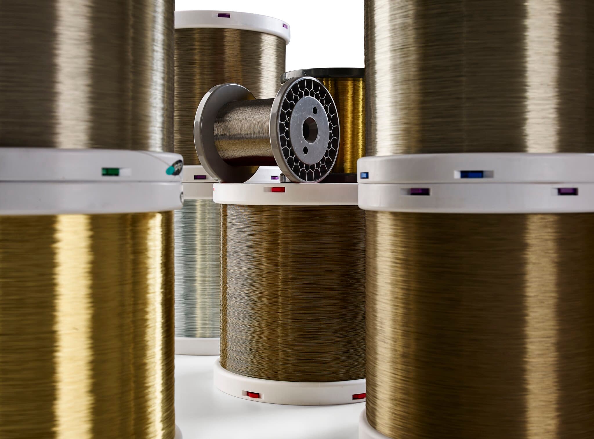 Metalltråd på spolar för användning vid trådgnistning